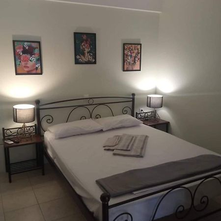 Vasilis Travlos Apartment Poros  Екстериор снимка