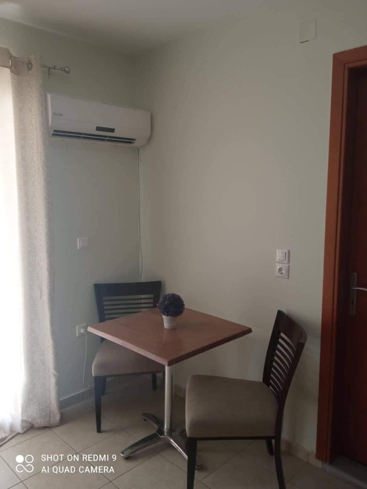 Vasilis Travlos Apartment Poros  Екстериор снимка