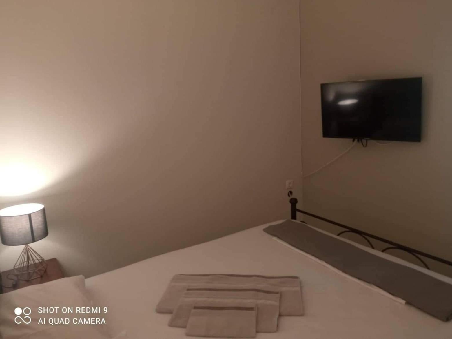 Vasilis Travlos Apartment Poros  Екстериор снимка