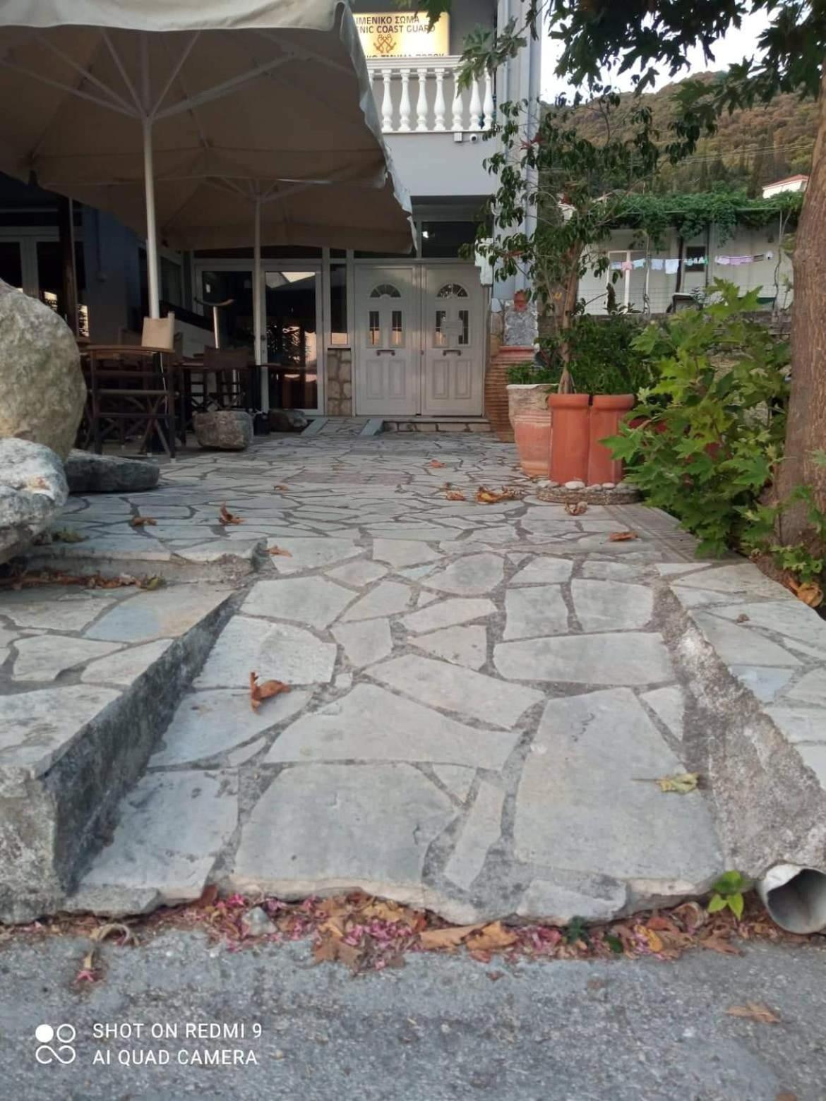 Vasilis Travlos Apartment Poros  Екстериор снимка