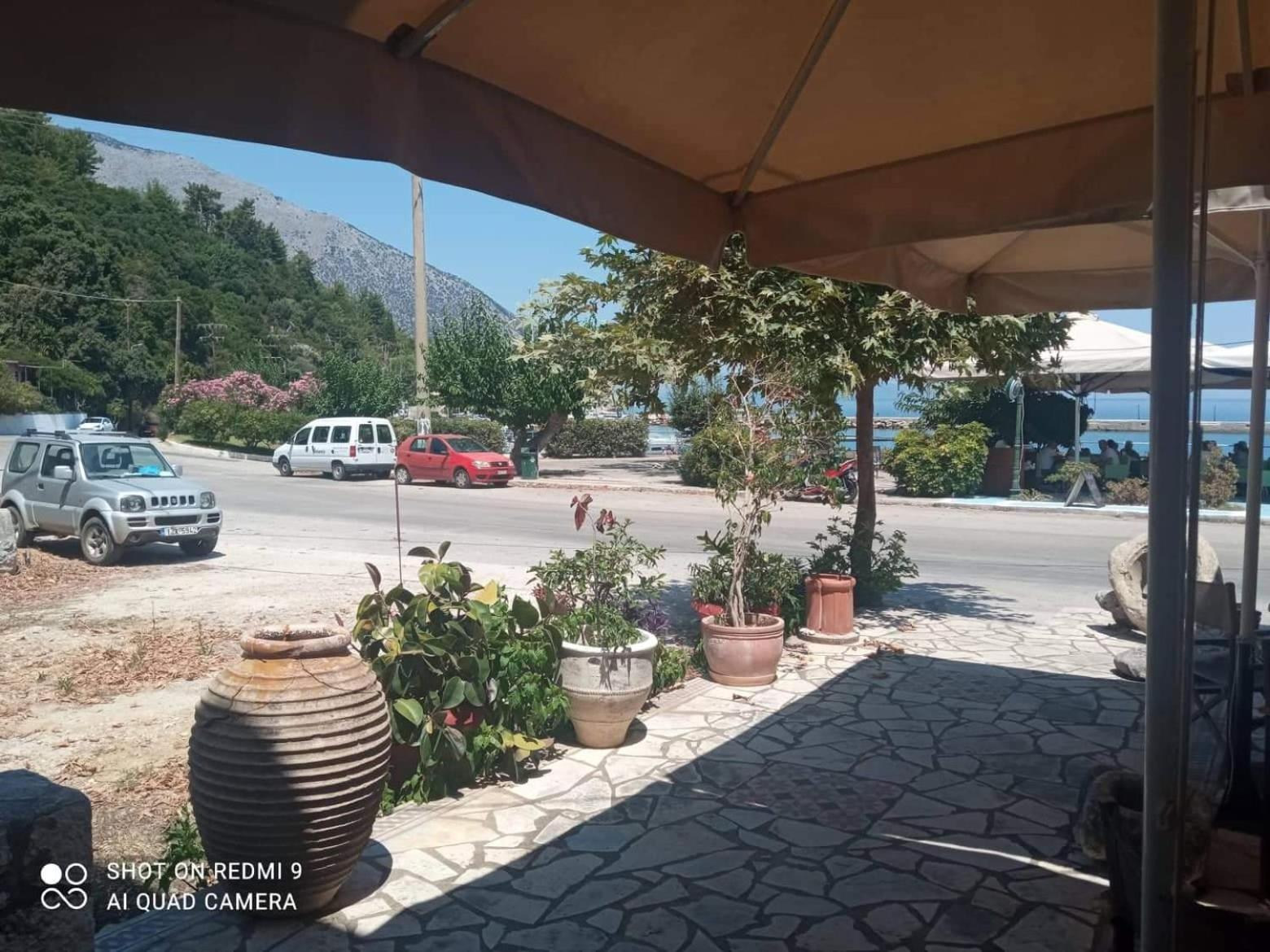 Vasilis Travlos Apartment Poros  Екстериор снимка